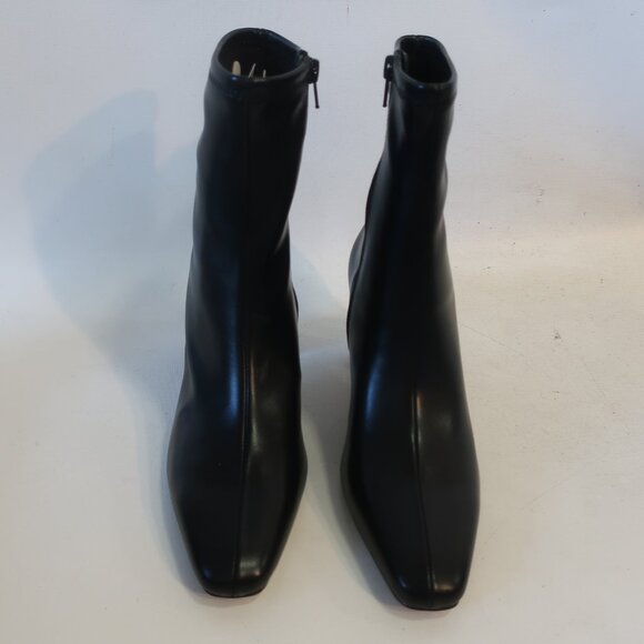 NWOB Womens Steve Madden Willah Black Faux Leather Ankle Zip Heeled Booties 7 - Picture 8 of 14